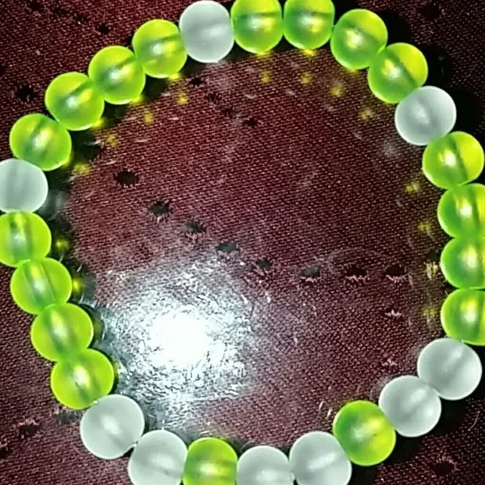Neon Yellow/green and white/clear beaded bracelet
